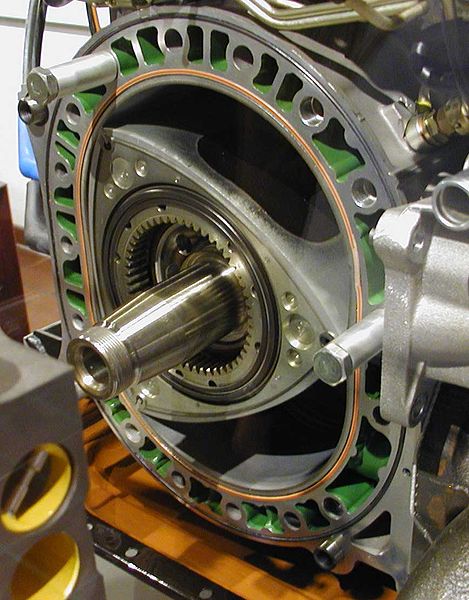 Inside a Wankel Engine